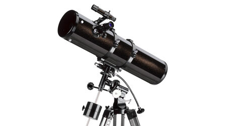 купите Телескоп Levenhuk Skyline 130x900 EQ для дальнего космоса (рефлектор Ньютона, 130мм, F=900мм, 1:6.9) на экваториальной монтировке в Иркутске